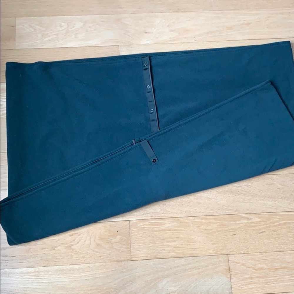 Lululemon oversized fleece infinity scarf